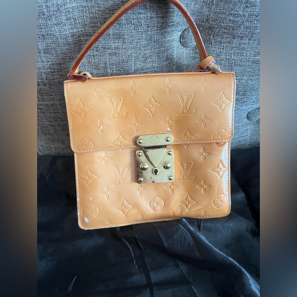Louis Vuitton Vernis Street Style Bag